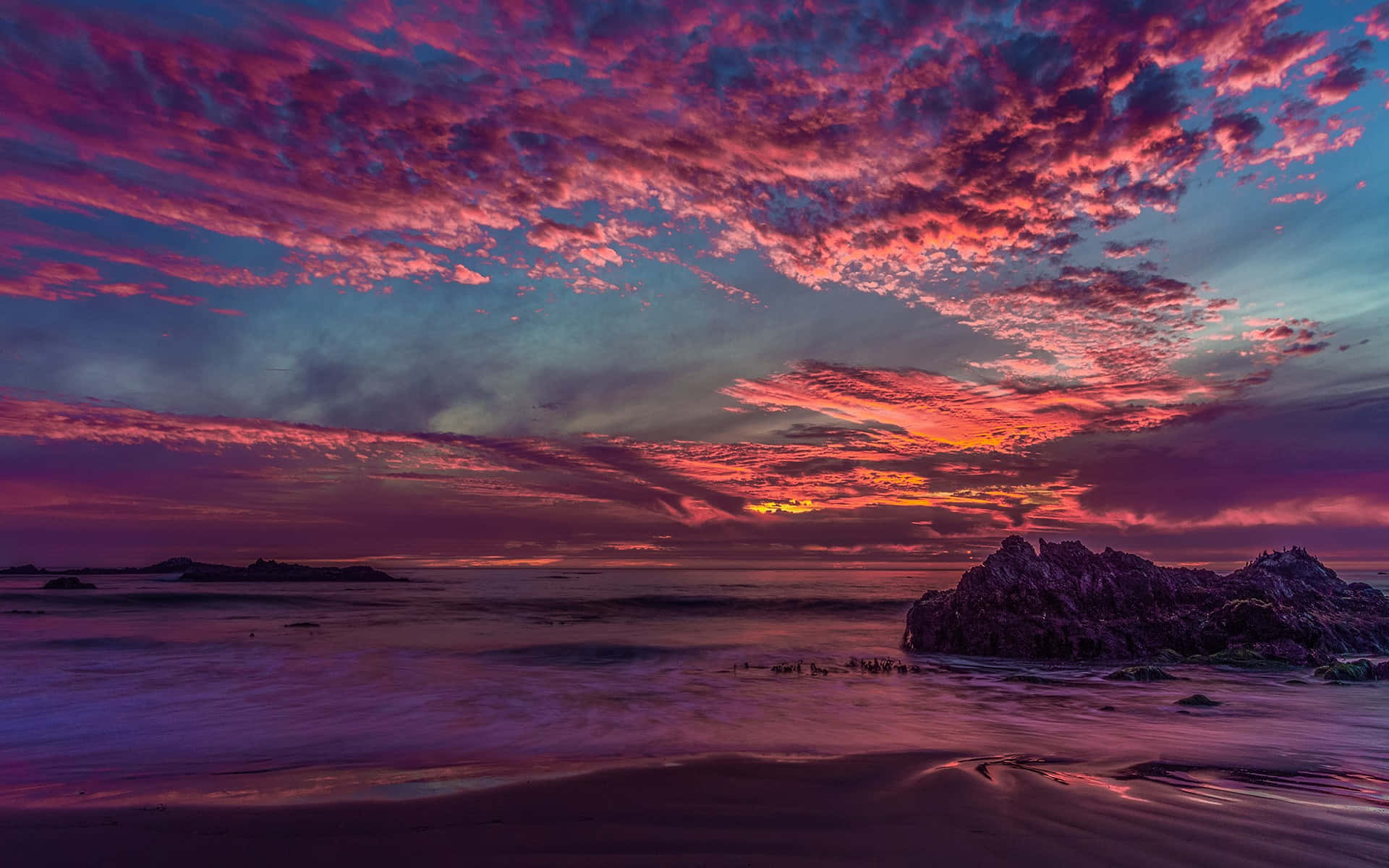 California Aesthetic Beautiful Clouds Background