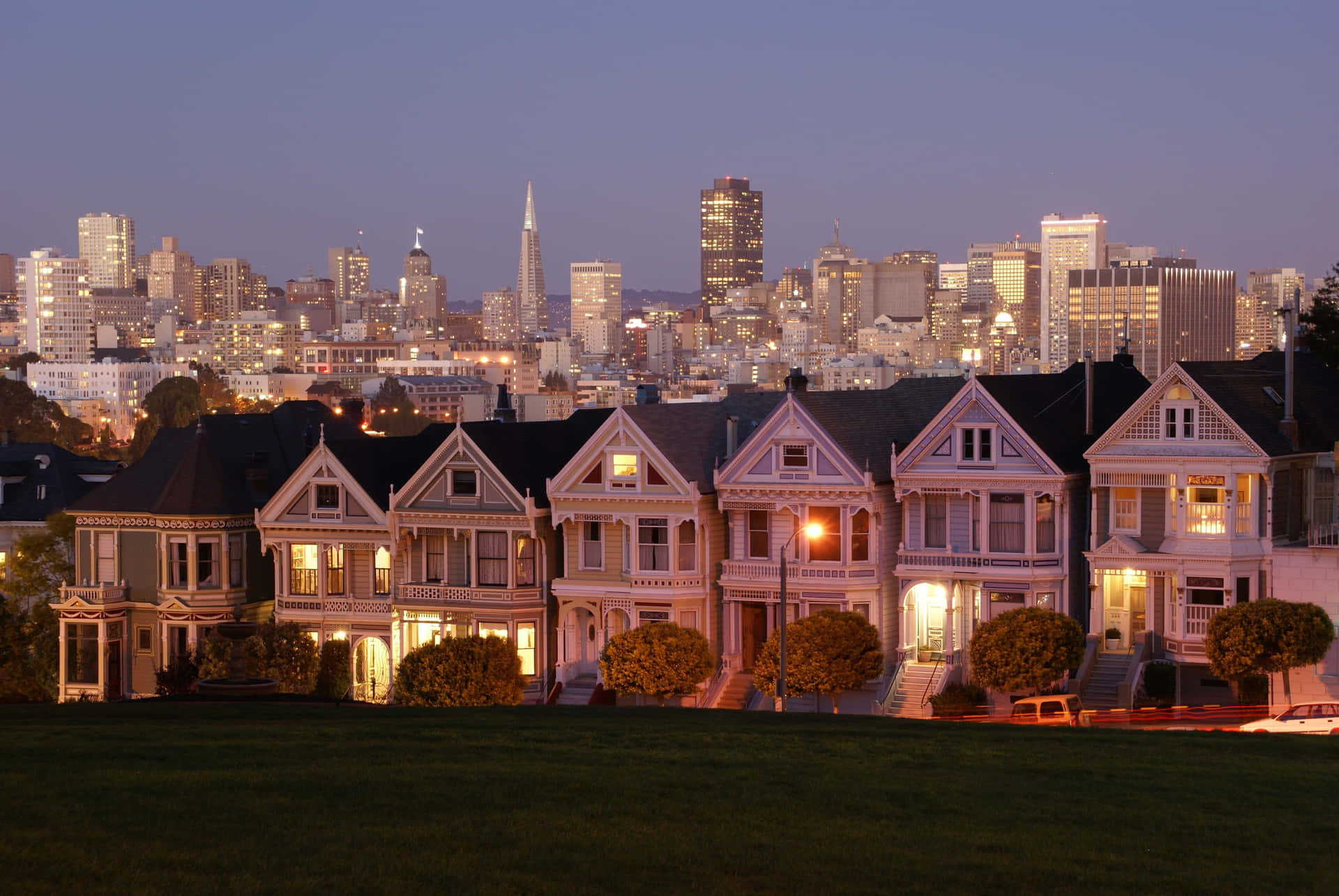 California Aesthetic Big Houses Background