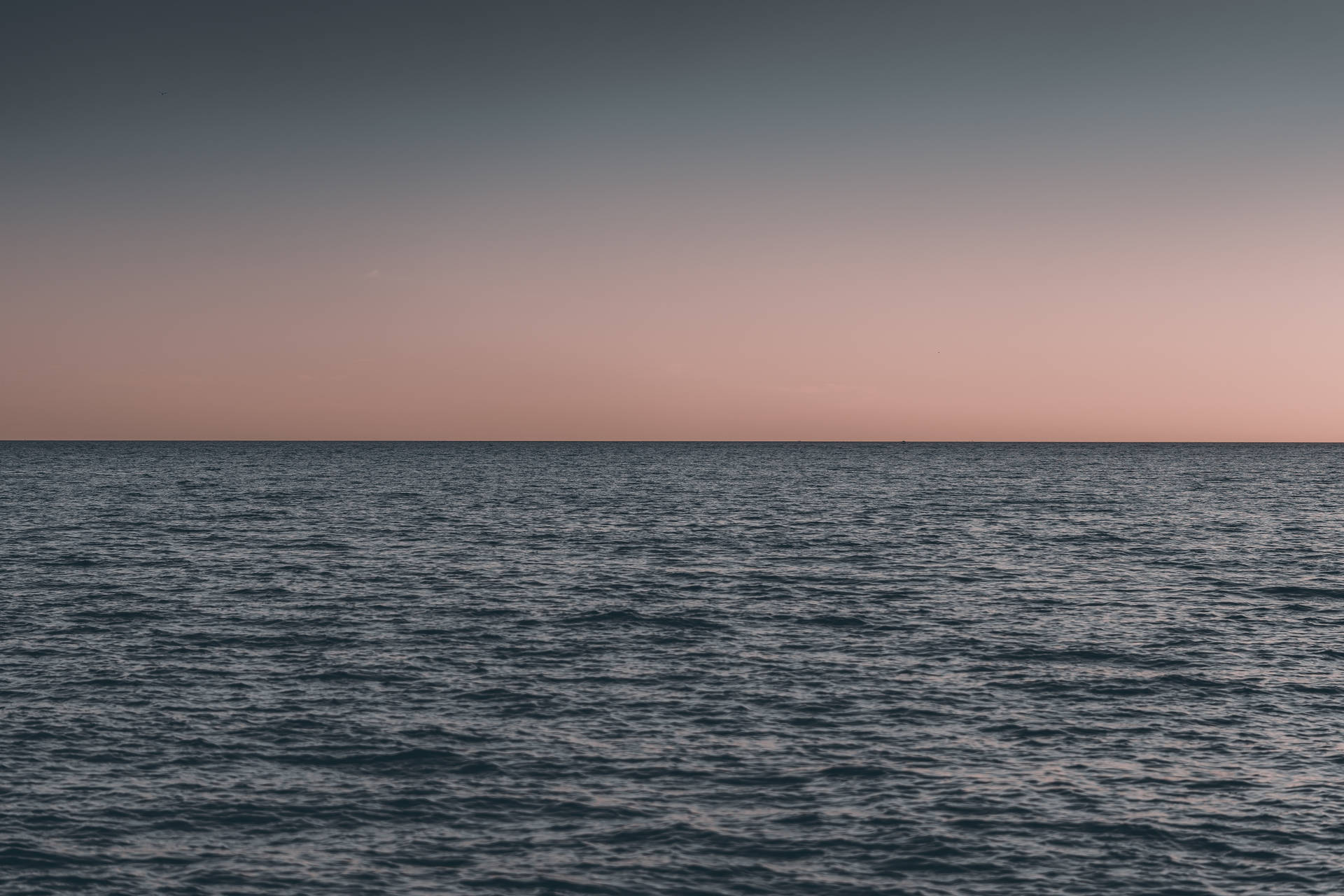 Calming Sea Horizon Background
