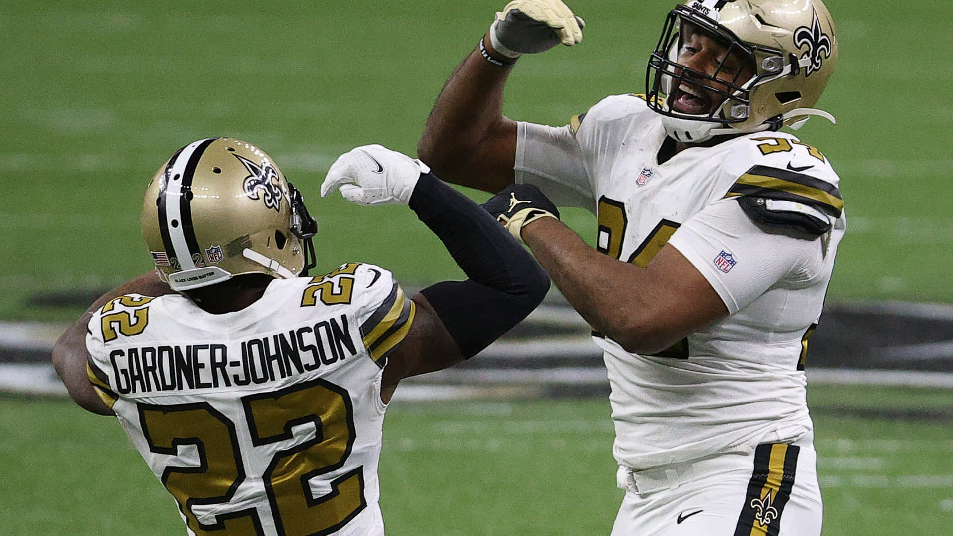 Cameron Jordan With Teammate Background