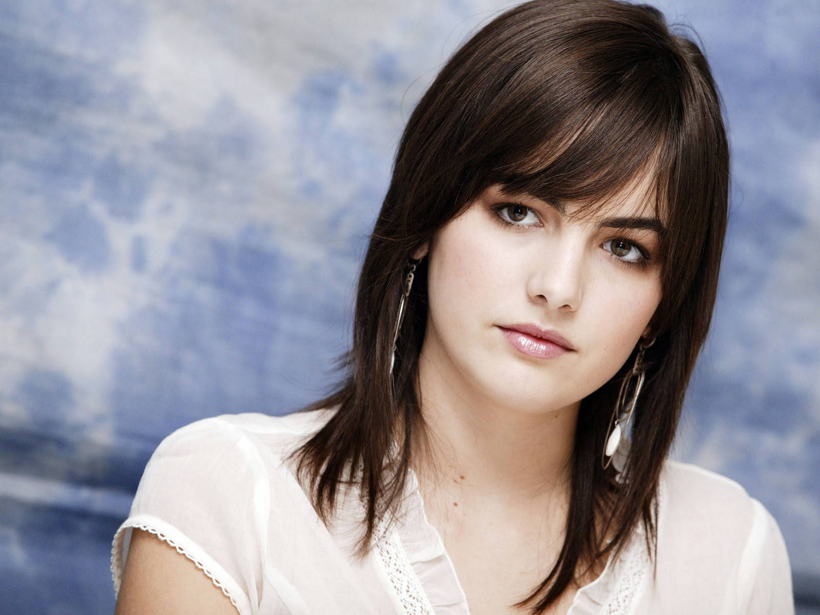 Camilla Belle Hollywood Actress Hd Background