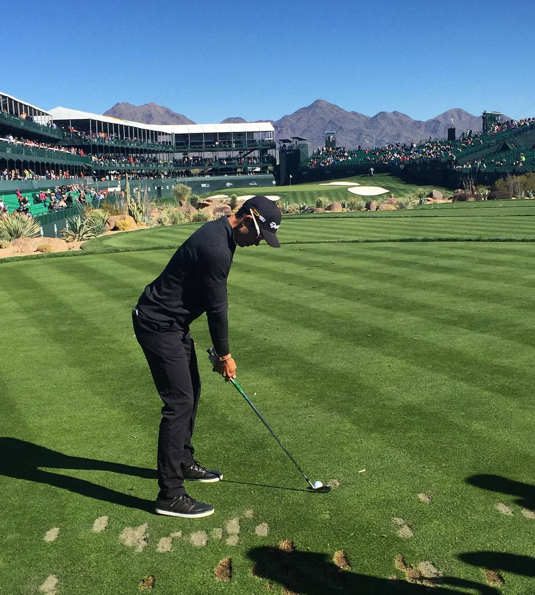 Camilo Villegas Playing Golf