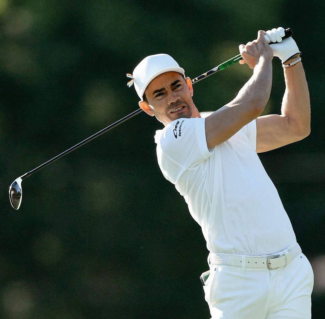 Camilo Villegas White Attire