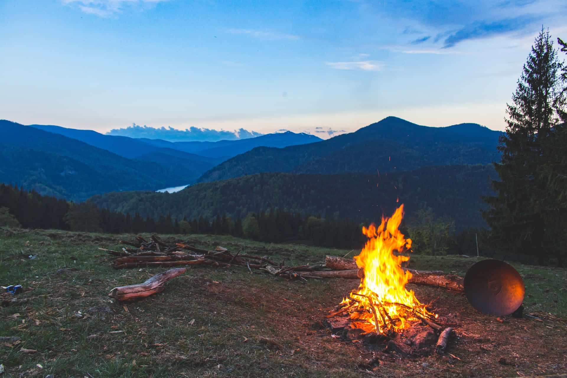 Campfire Mountain Ranges View