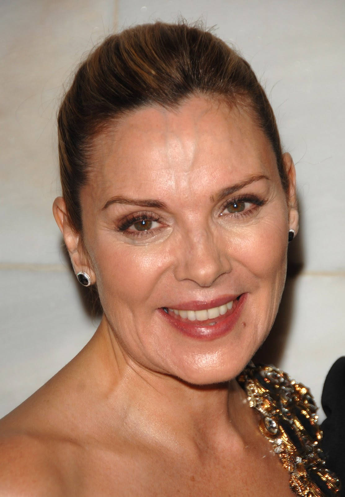 Canadian Actress Kim Cattrall Closeup Background