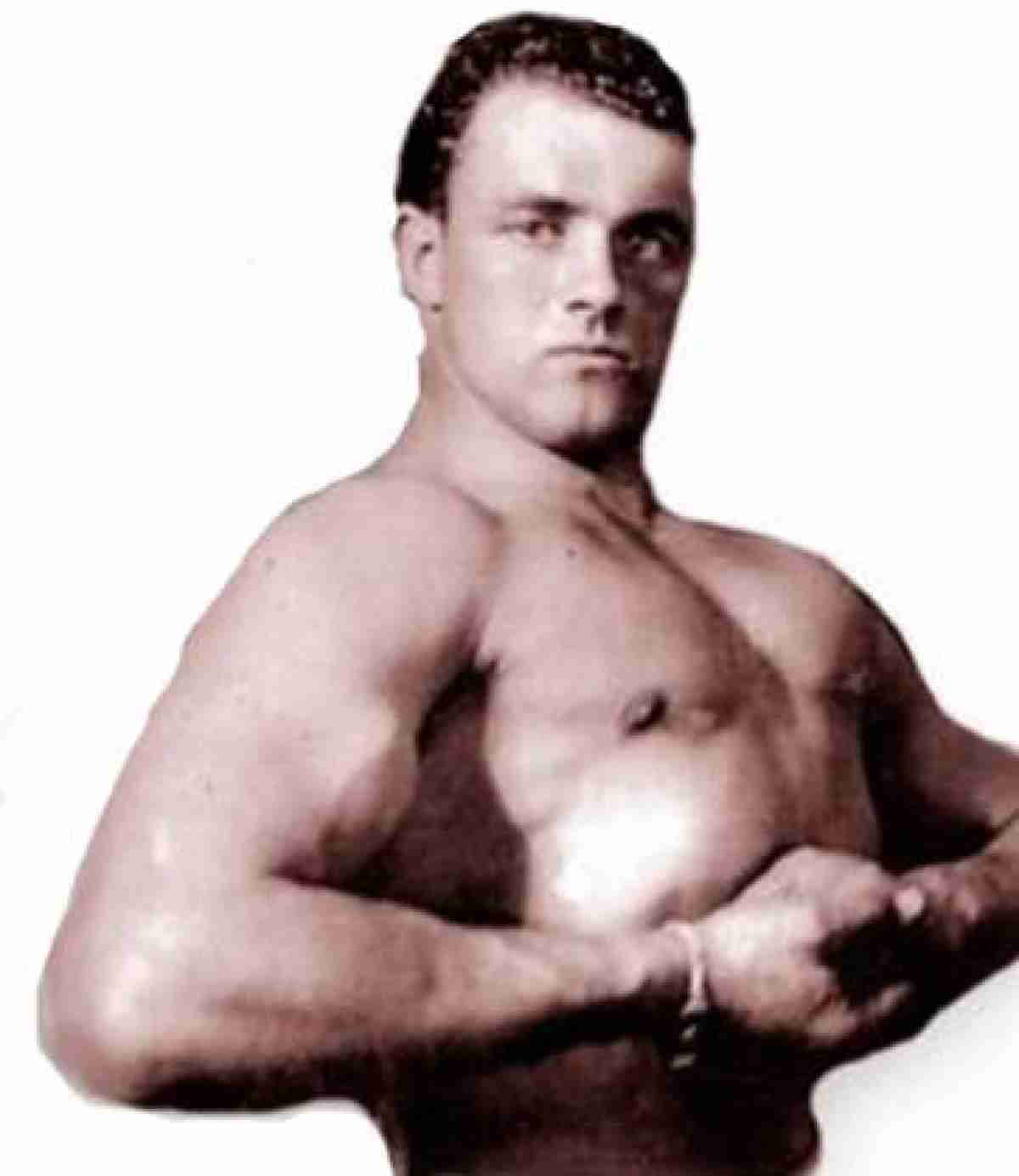 Canadian Professional Wrestler Stu Hart White Background Background