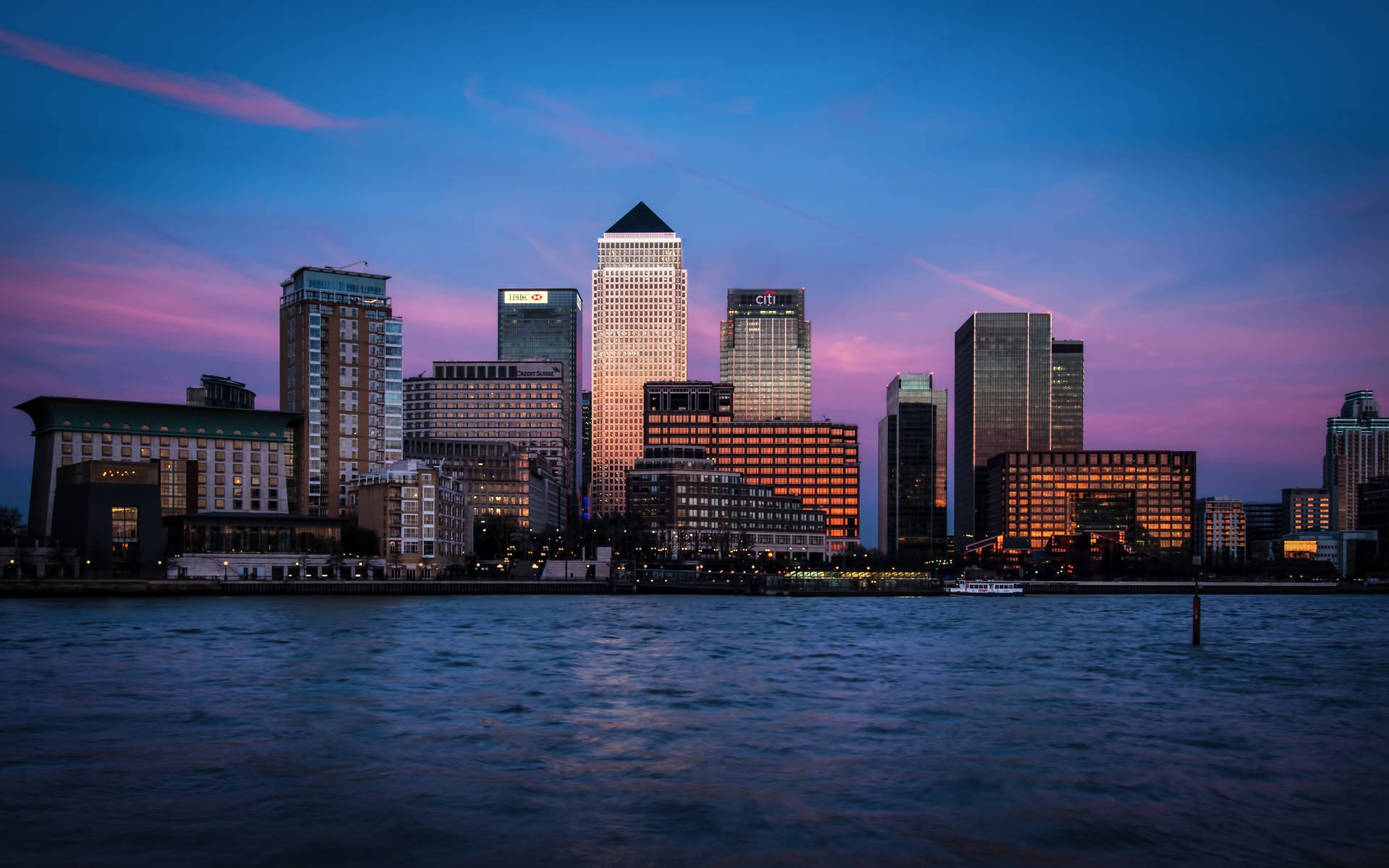 Canary Wharf In England Background