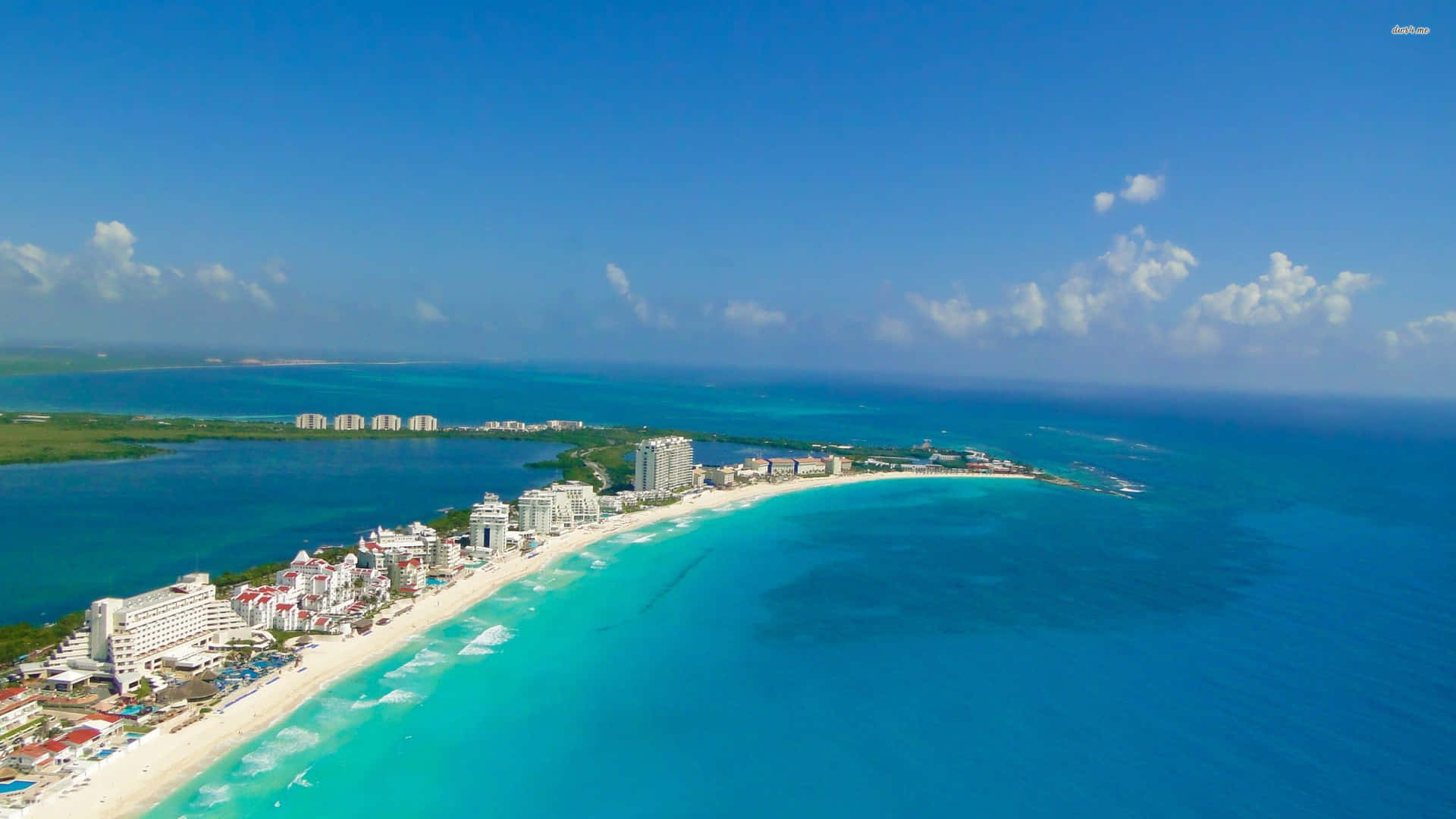 Cancún, Mexico Coastal Beach Background