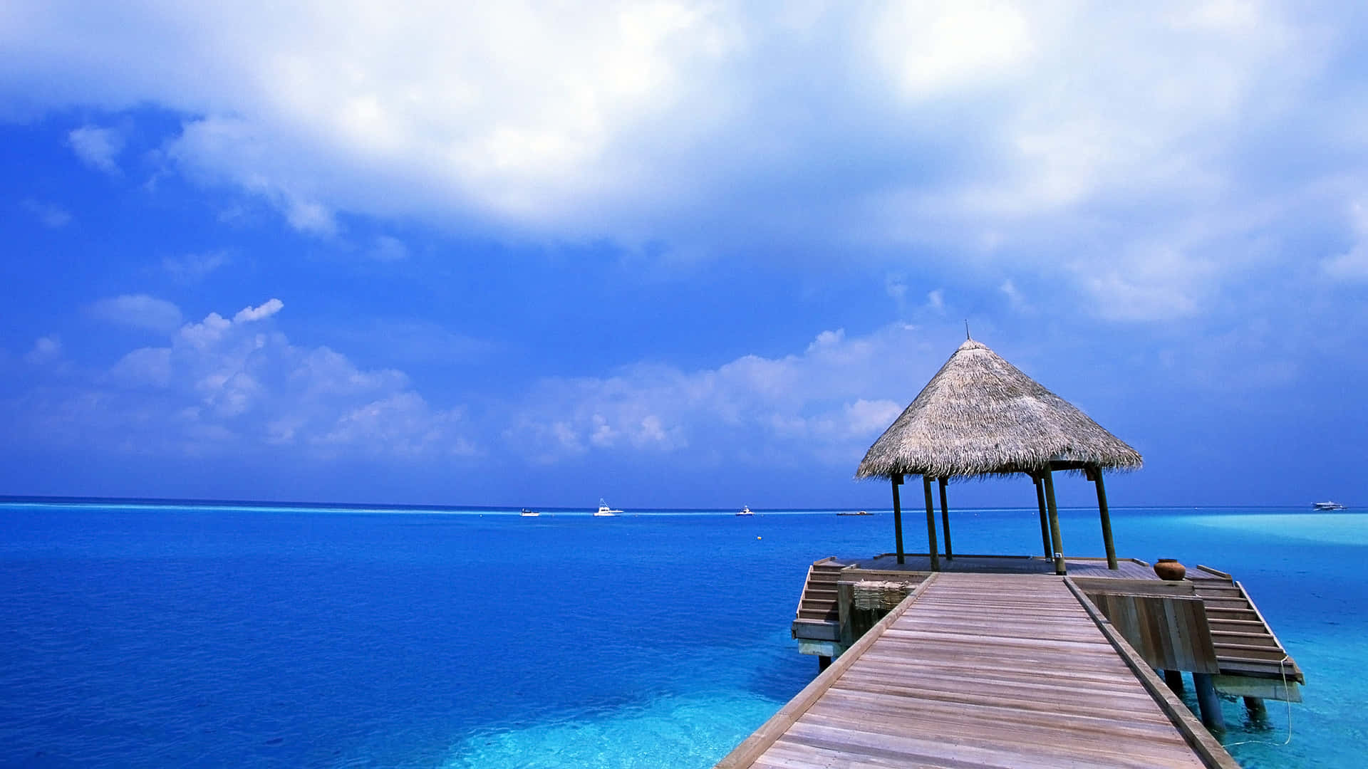 Cancún, Mexico Wooden Pier Background