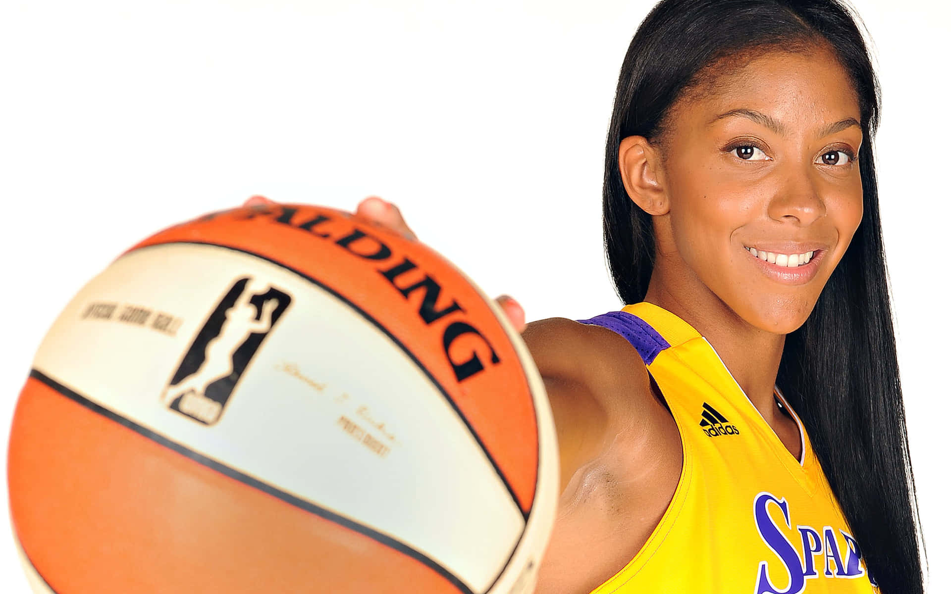 Candace Parker Shooting A Free Throw Background