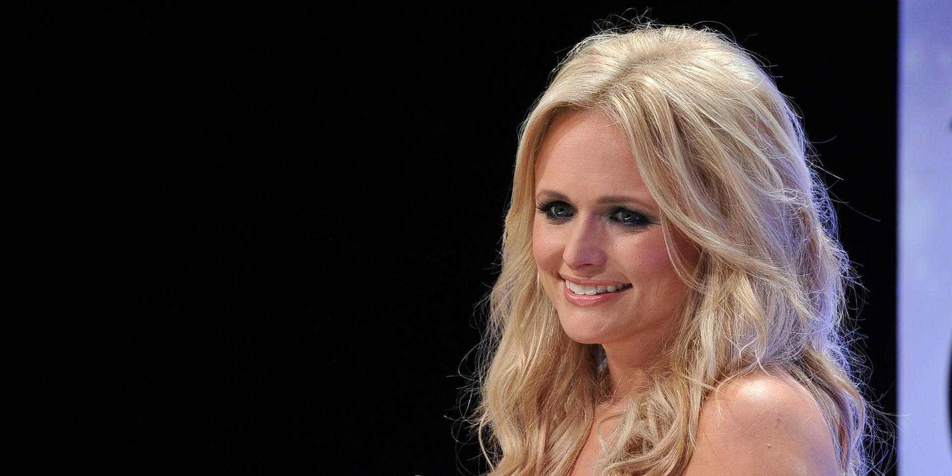 Candid Miranda Lambert Background