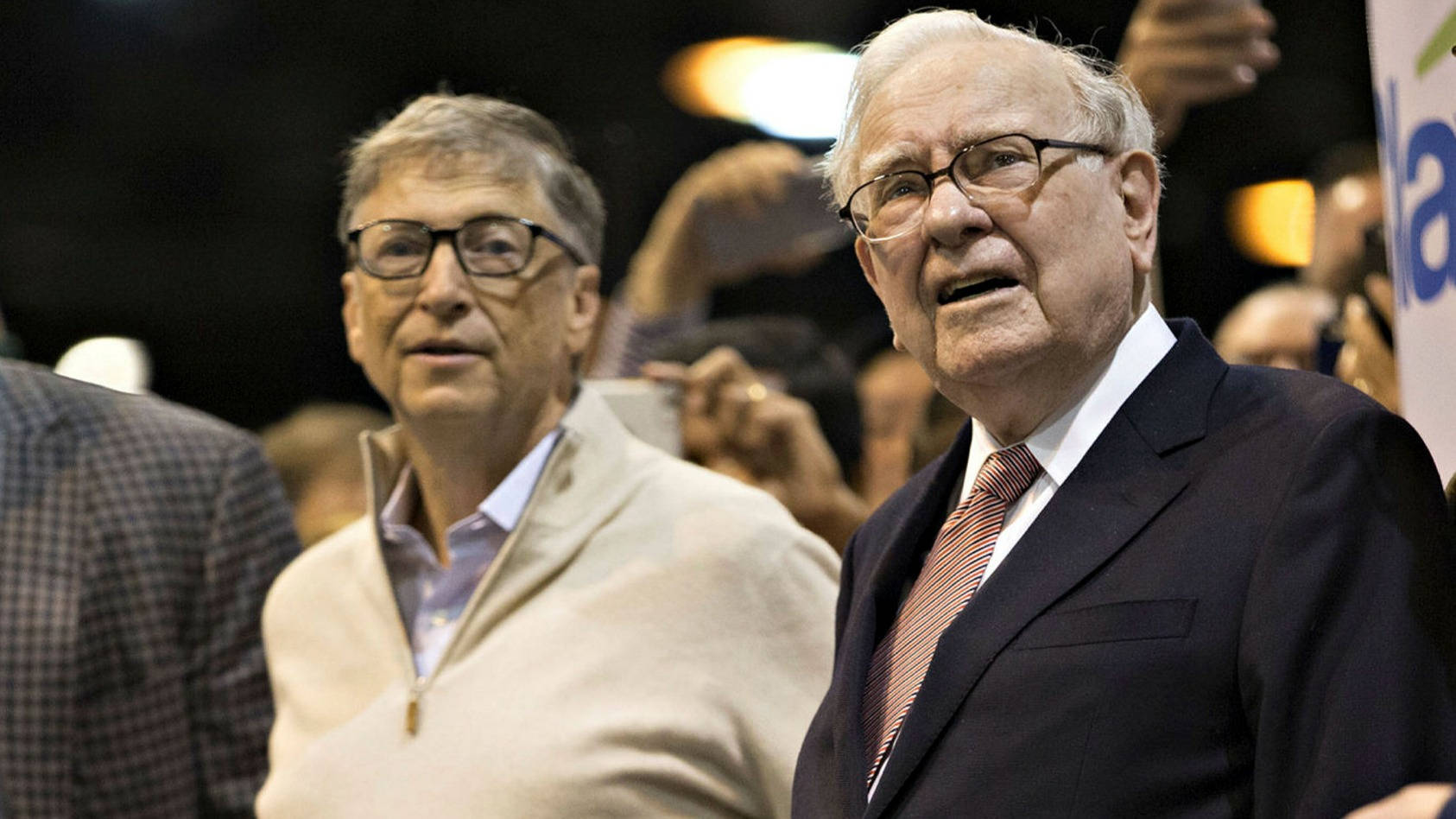 Candid Moment Of Warren Buffett And Bill Gates