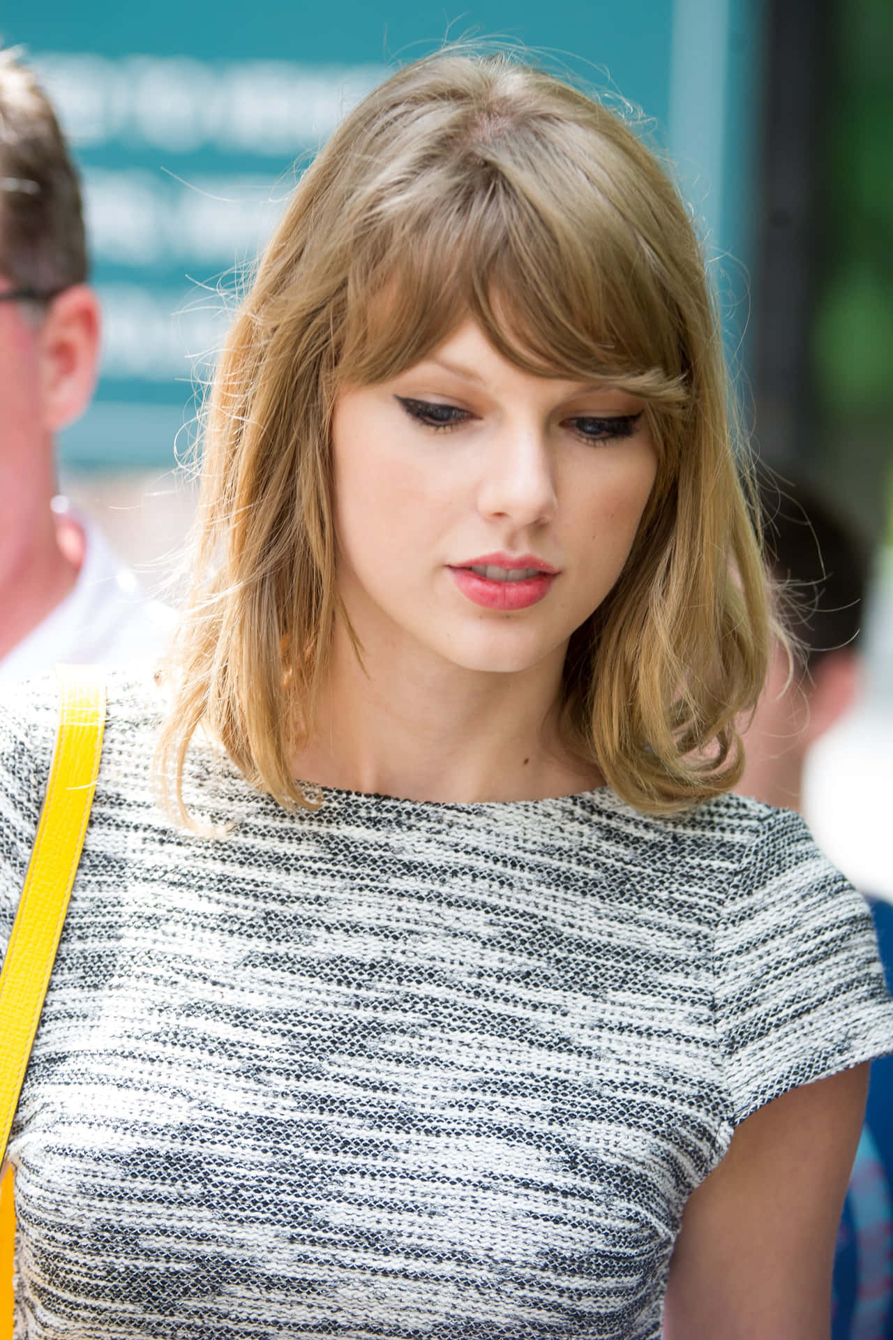 Candid Taylor Swift Iphone Background