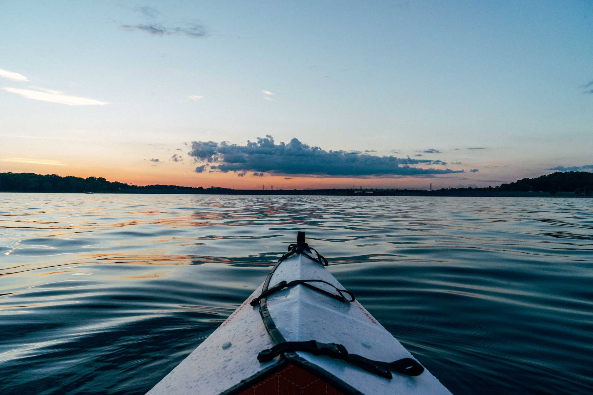 Canoeing In The Sea Background