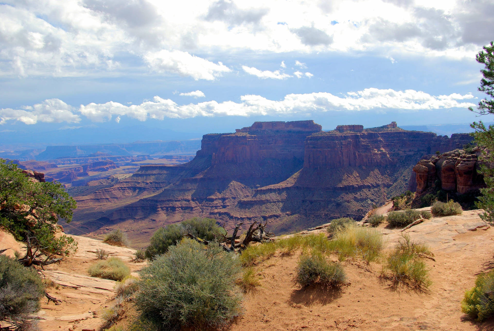 Canyonlands National Park Island In Sky Background