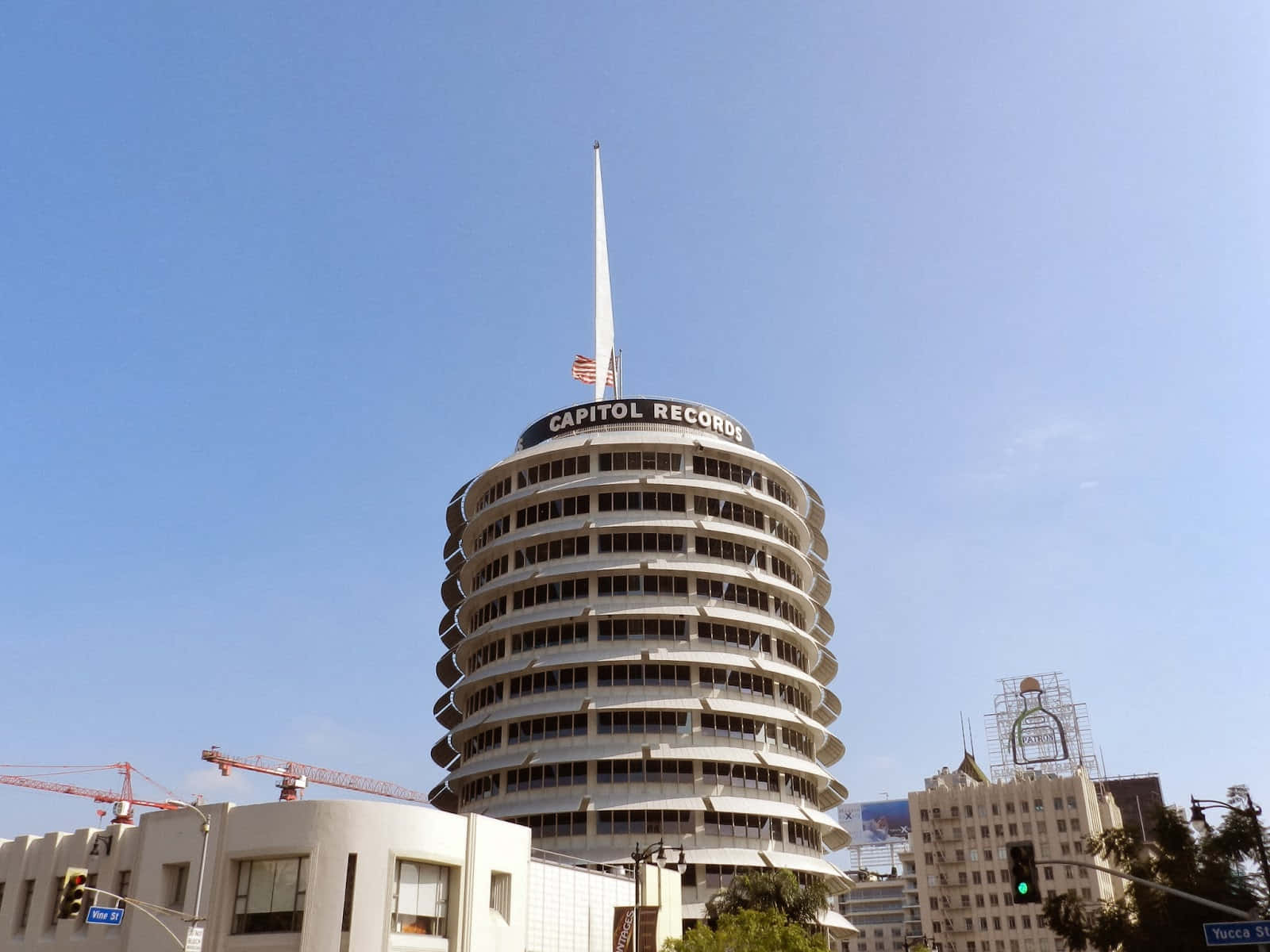 Capitol Records Building's Stunning View Background