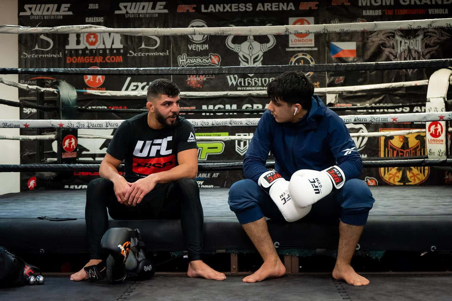 Caption: Amir Albazi At Ufc Ring.