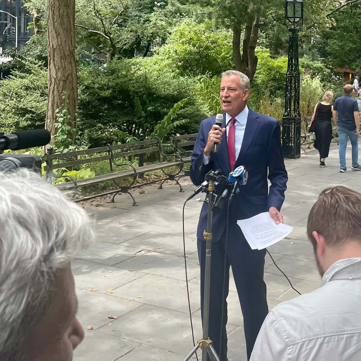 Caption: Bill De Blasio Delivering A Public Speech Background