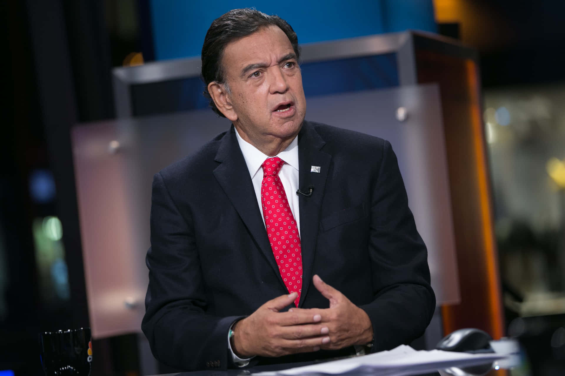 Caption: Bill Richardson With Resolute Expression Background