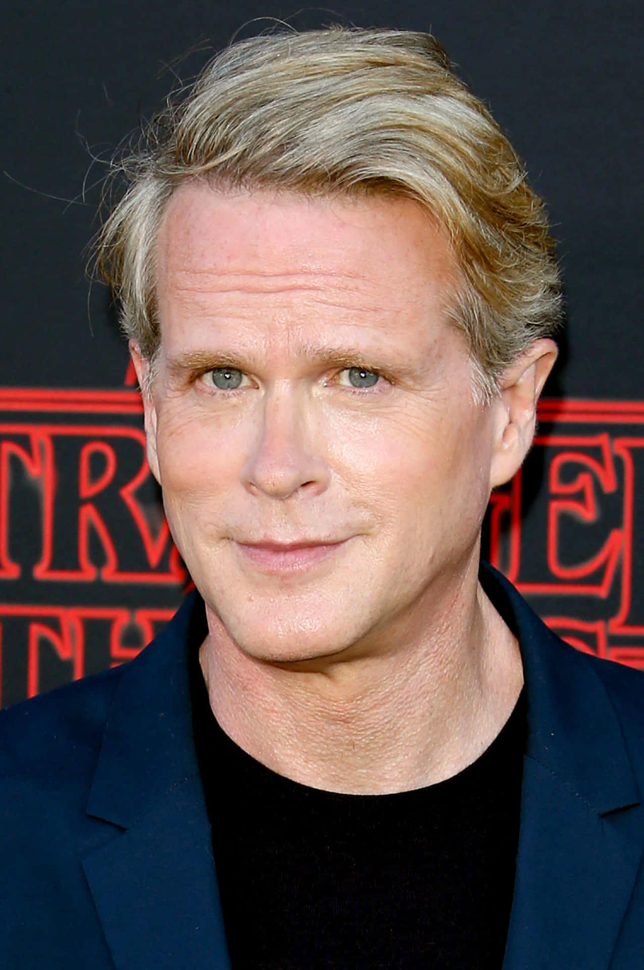 Caption: Cary Elwes' Enigmatic Capture Background
