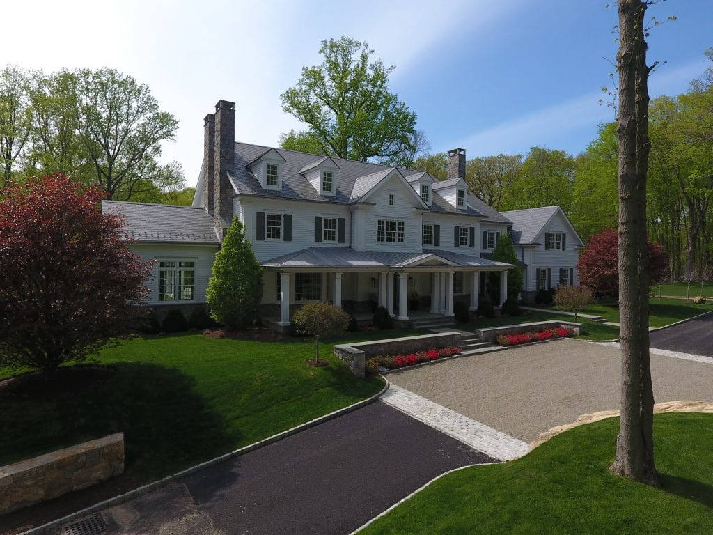 Caption: Charming House In The Heart Of Greenwich Ct Background