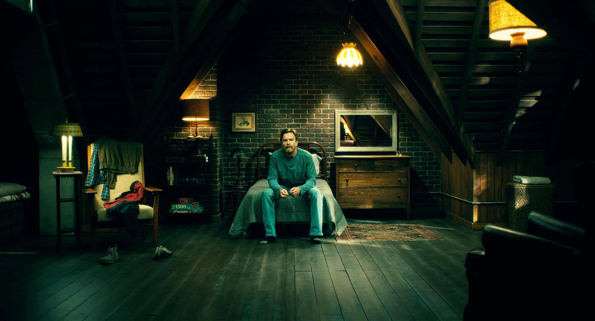 Caption: Ewan Mcgregor In Doctor Sleep Movie Scene Background