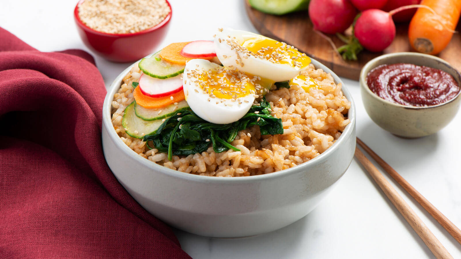 Caption: Exquisite And Healthy Bibimbap Bowl Background