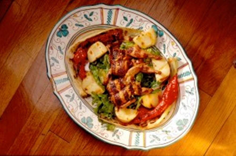 Caption: Gourmet Quail With Vegetables Dish Background