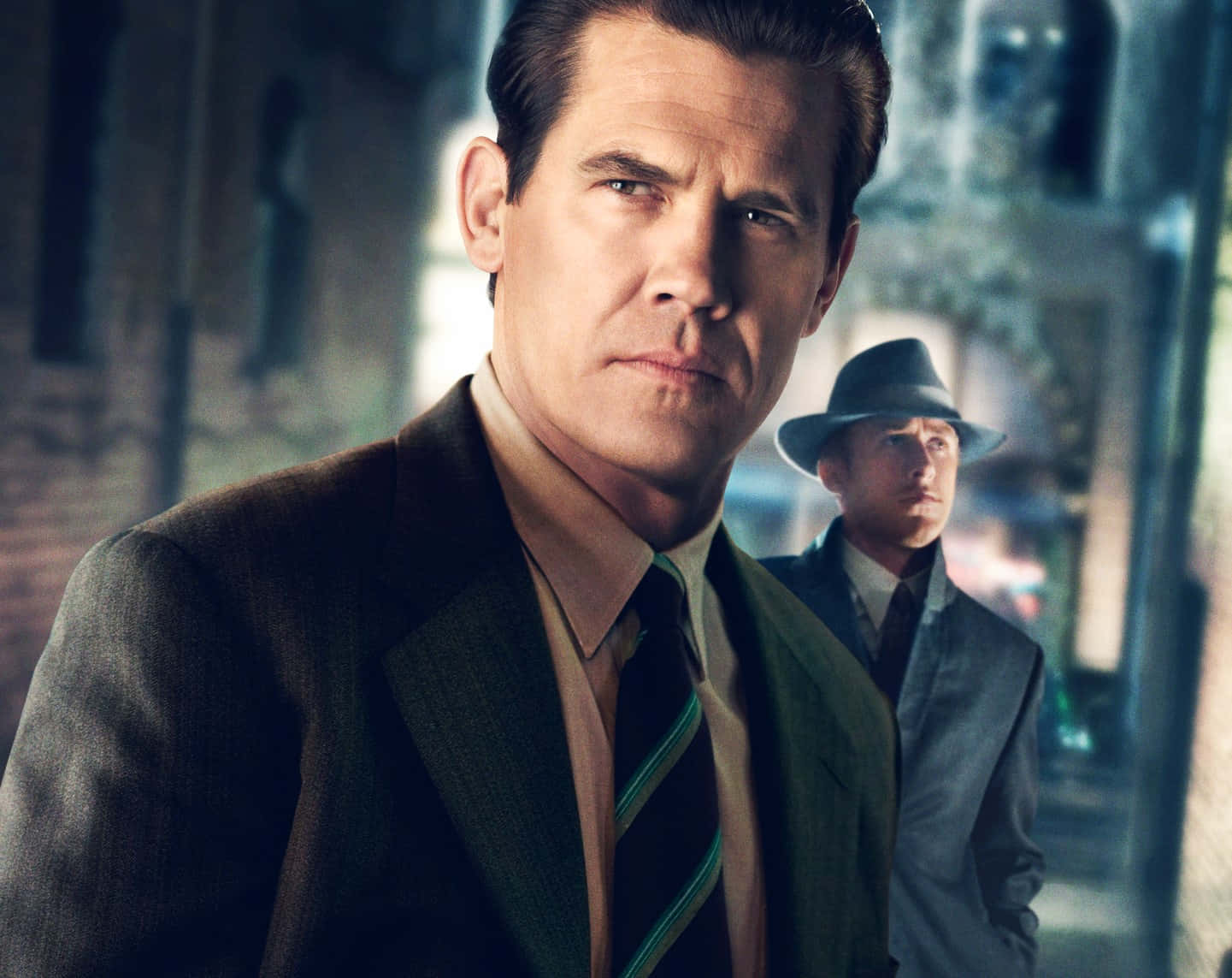 Caption: Hollywood Star Josh Brolin Background