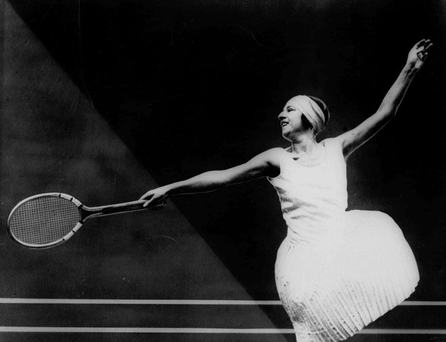 Caption: Iconic Suzanne Lenglen - The Star Of Tennis = Background