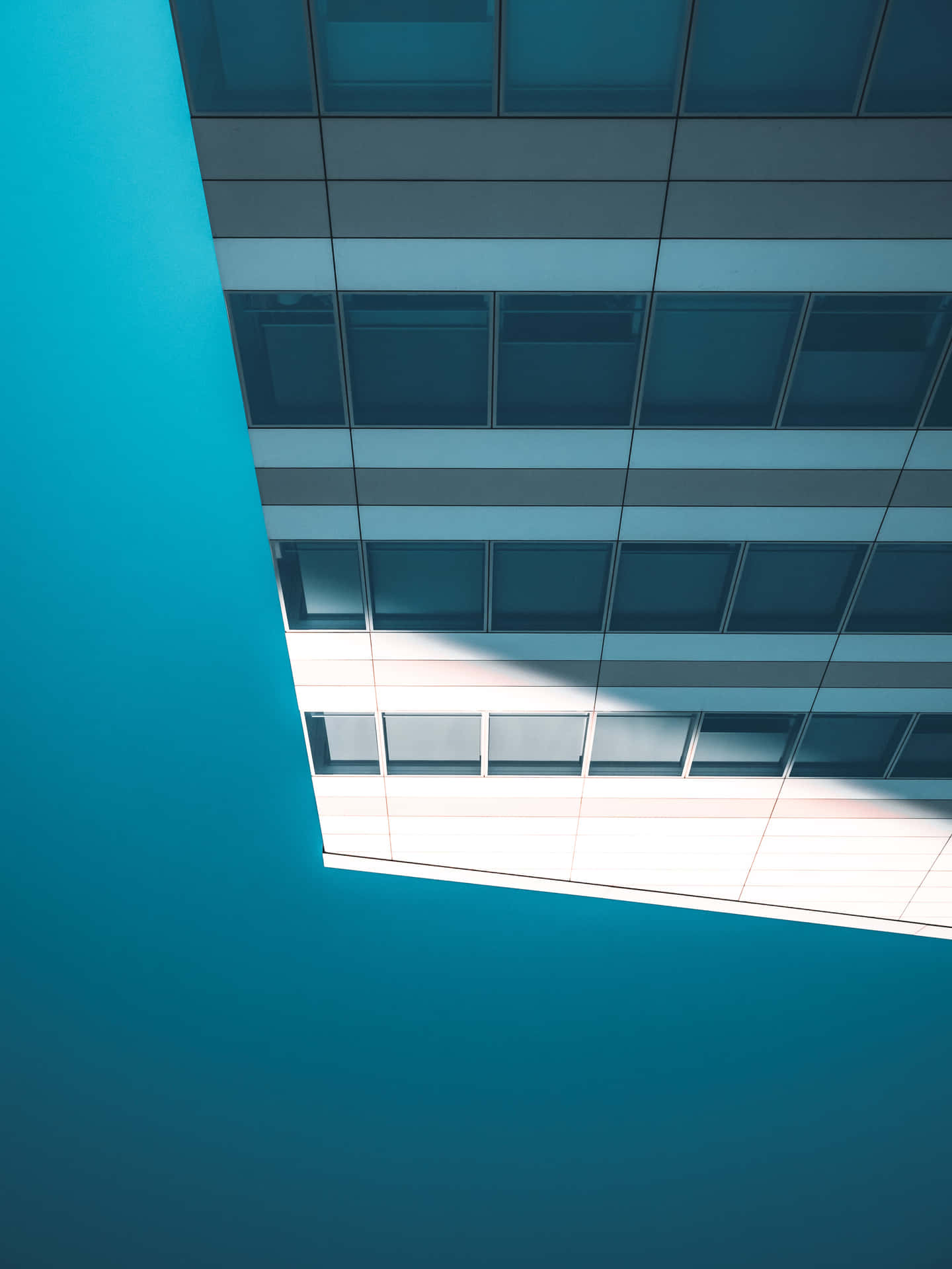 Caption: Impeccably Clean Ceiling Background