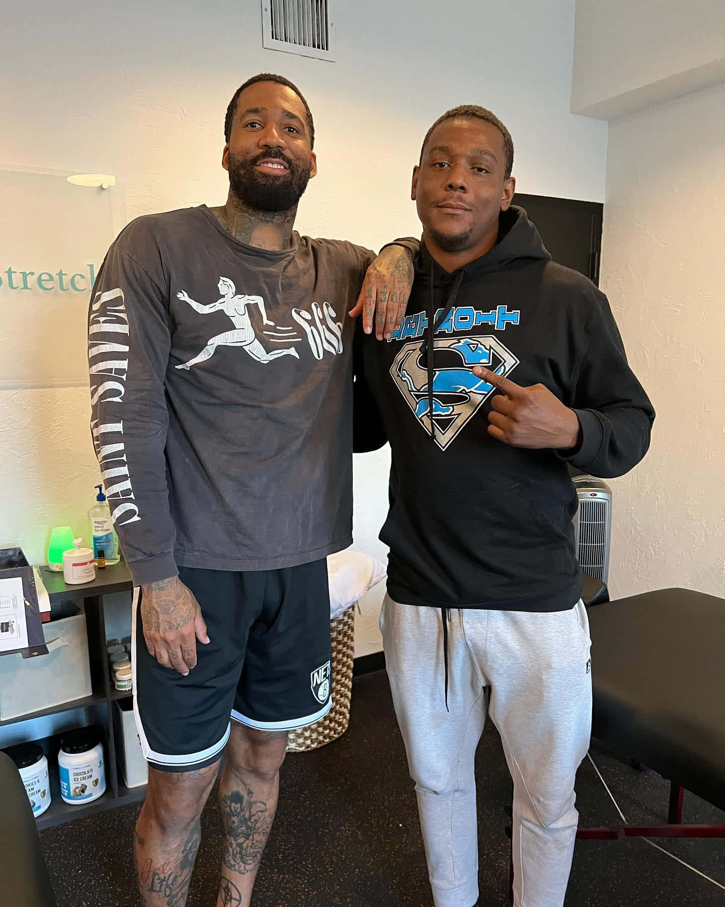 Caption: Jamahal Hill Posing With Wilson Chandler