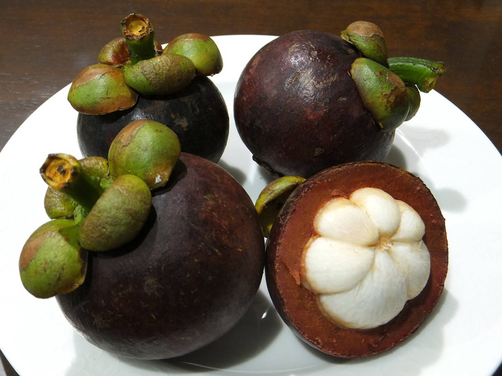 Caption: Luscious Mangosteen Fruit From Costa Rica