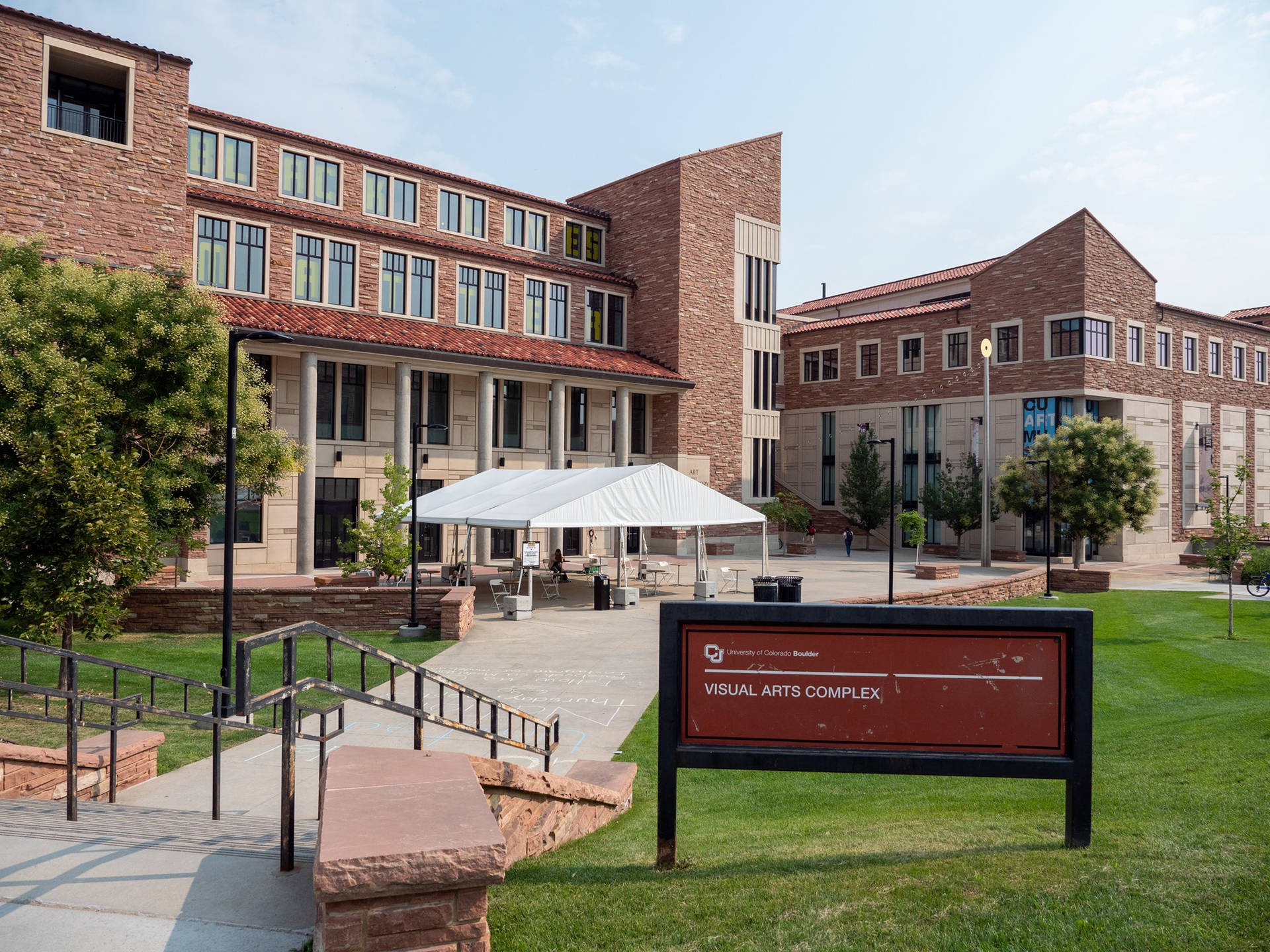 Caption: Majestic Visual Arts Complex At The University Of Colorado Boulder Background