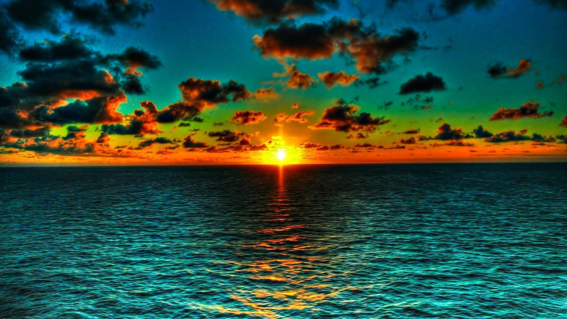Caption: Mesmerizing Ocean Sunset