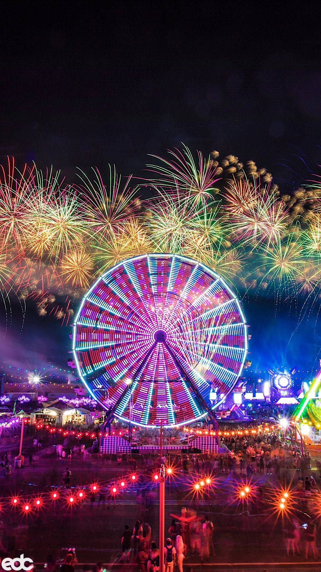 Caption: Mesmerizing View Of A Ferris Wheel In Las Vegas