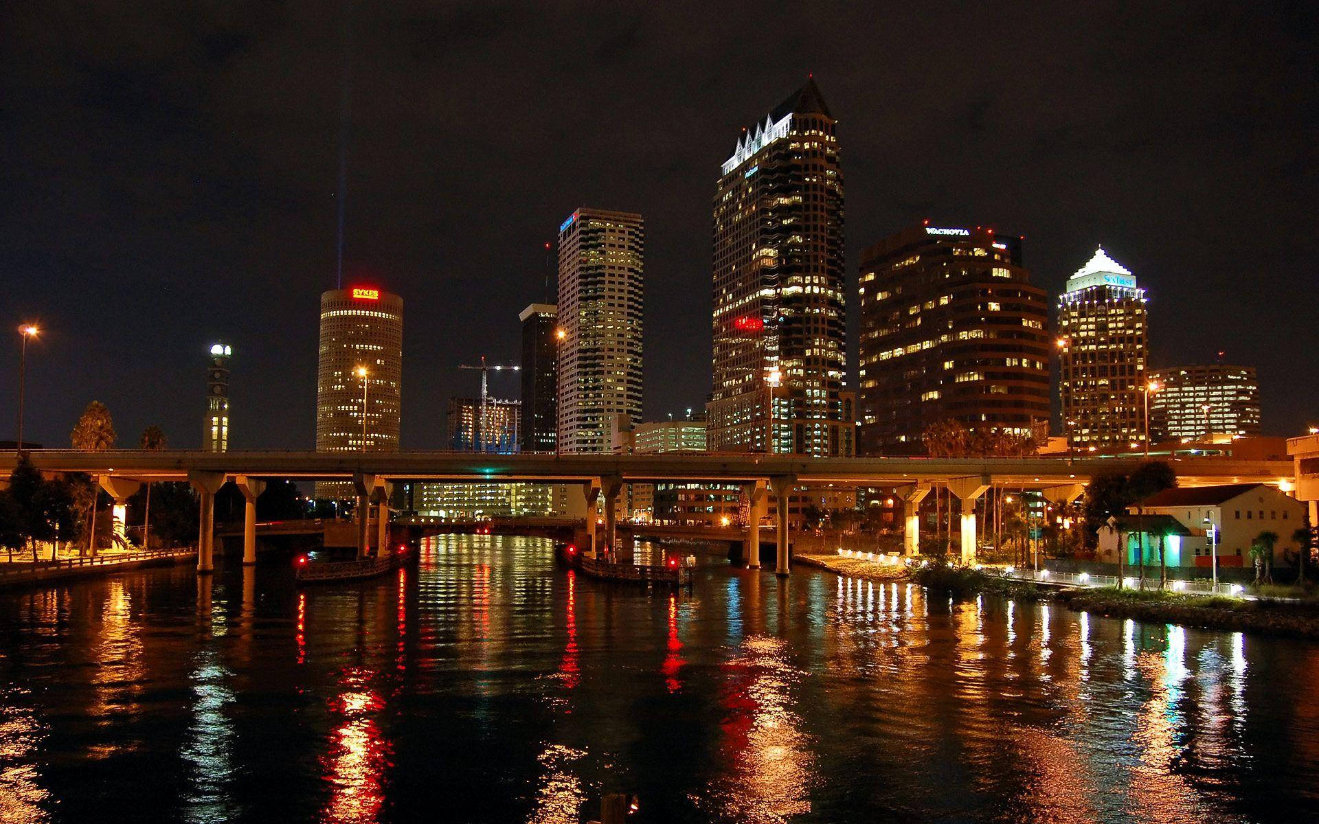 Caption: Milwaukee Business District Skyline