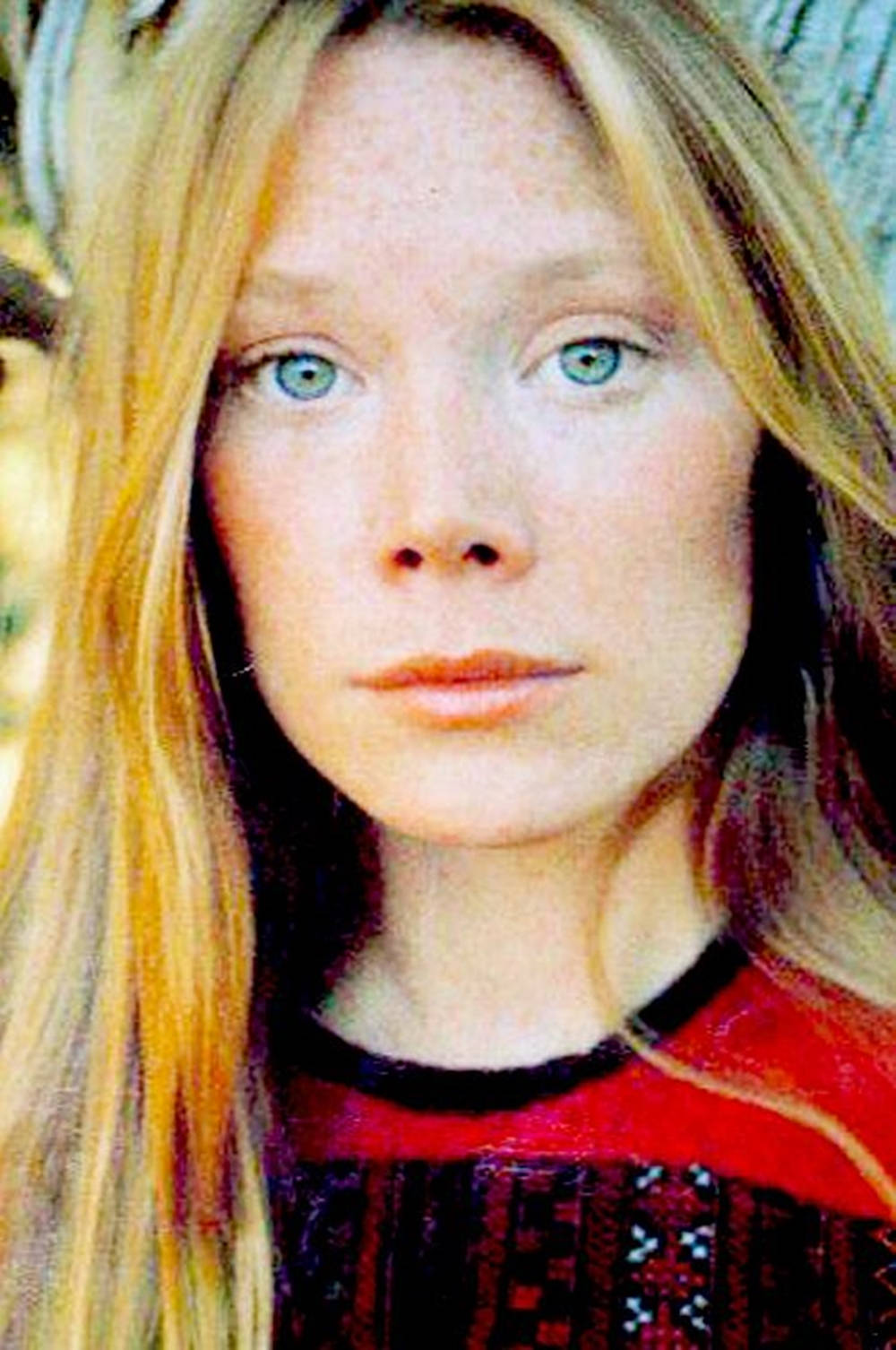 Caption: Renowned Actress Sissy Spacek In A Scene From The Movie 'prime Cut' Background