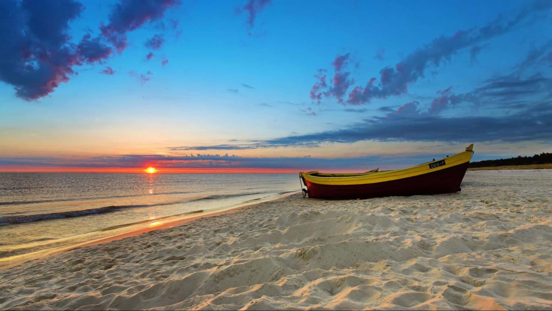 Caption: Sandy Beach - The Paradise Of Waves