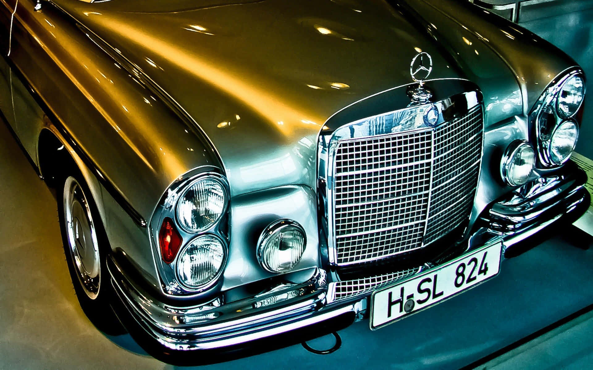 Caption: Timeless Elegance: An Old Mercedes Benz Car