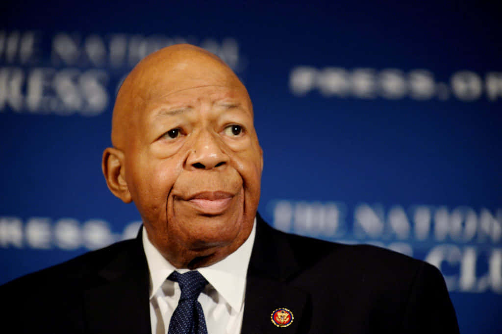 Caption: U.s Representative Elijah Cummings Smiling Background