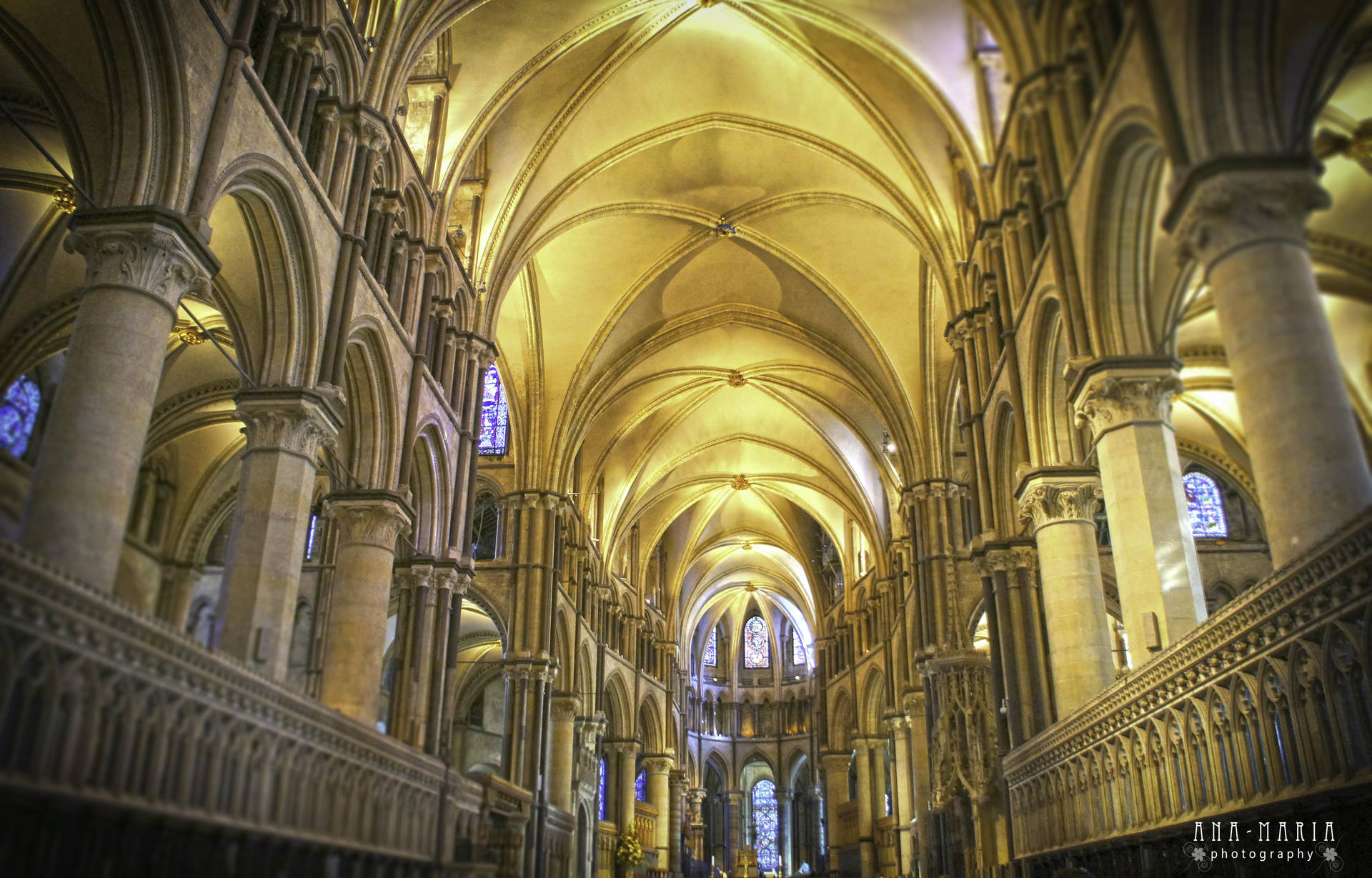 Captivating 4k Architecture Of A Cathedral Interior Background