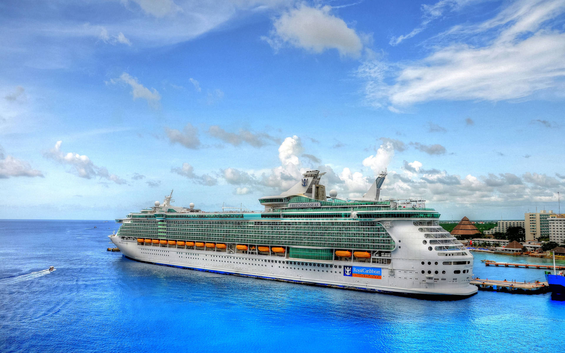 Captivating Caribbean Cruise Background