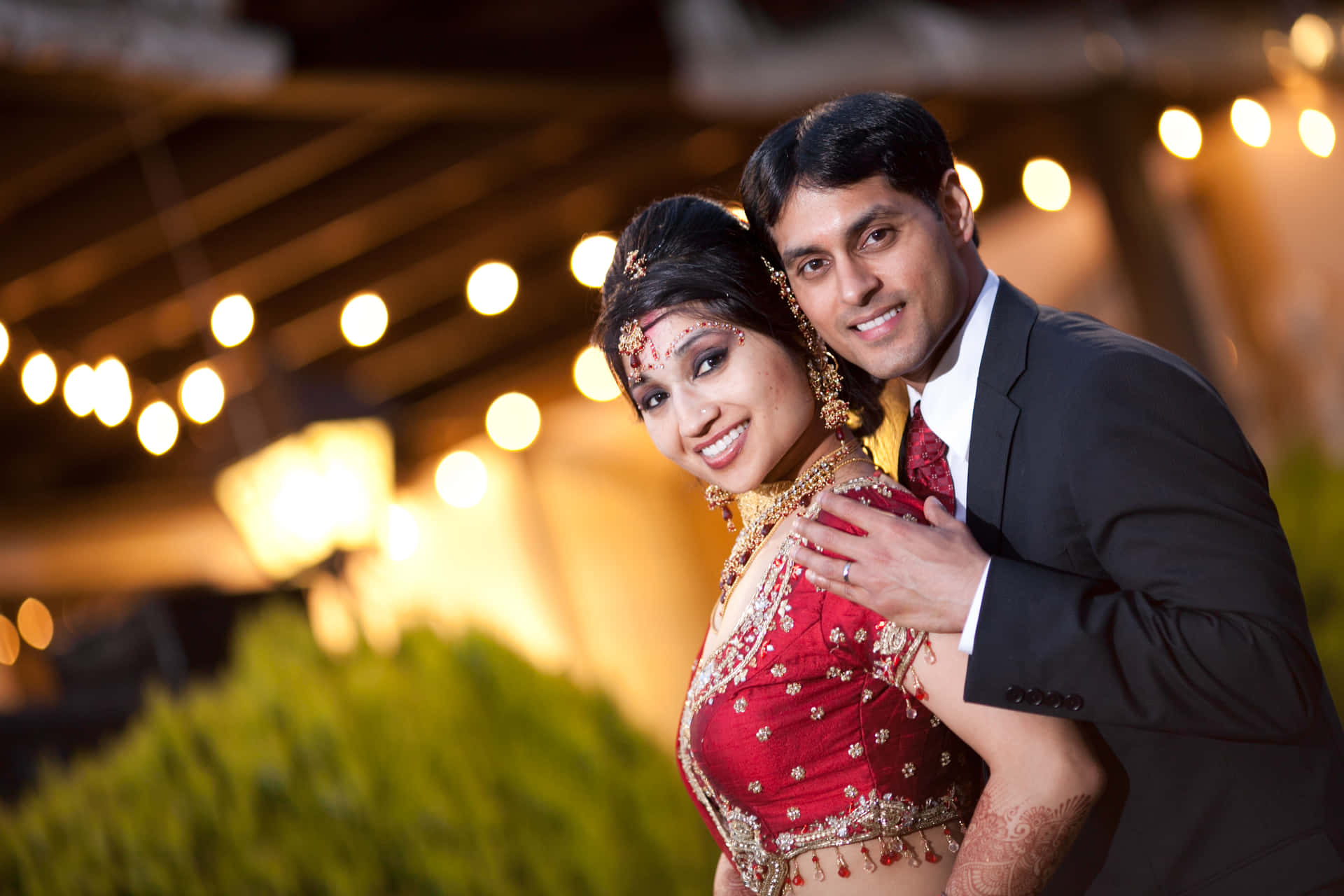 Captivating Indian Wedding Couple Background