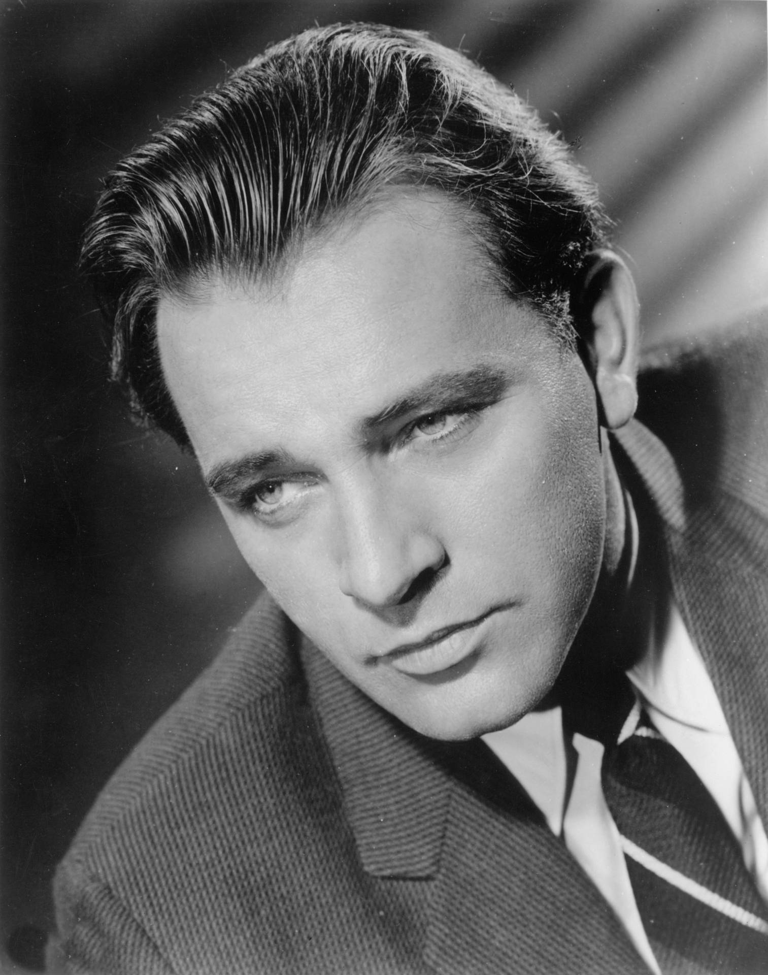 Captivating Portrait Of The Legendary Actor, Richard Burton Background