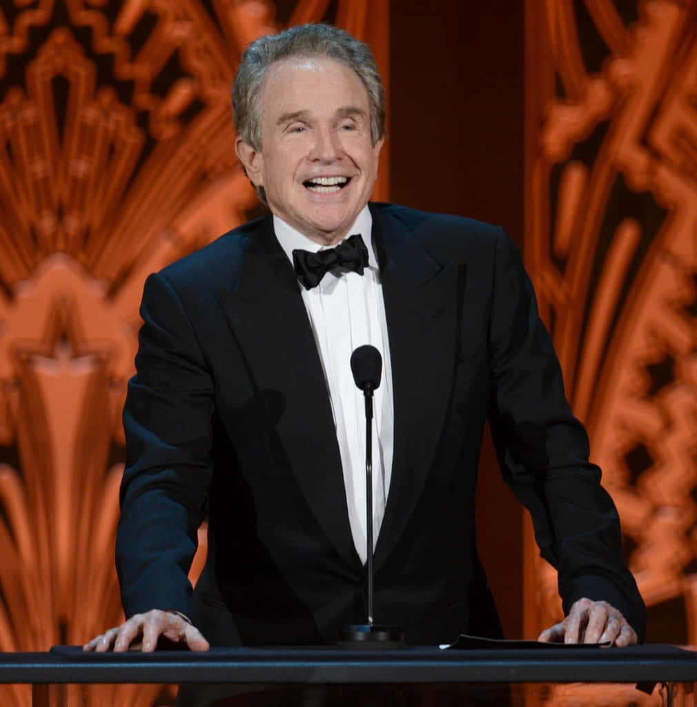 Captivating Portrait Of Warren Beatty Background