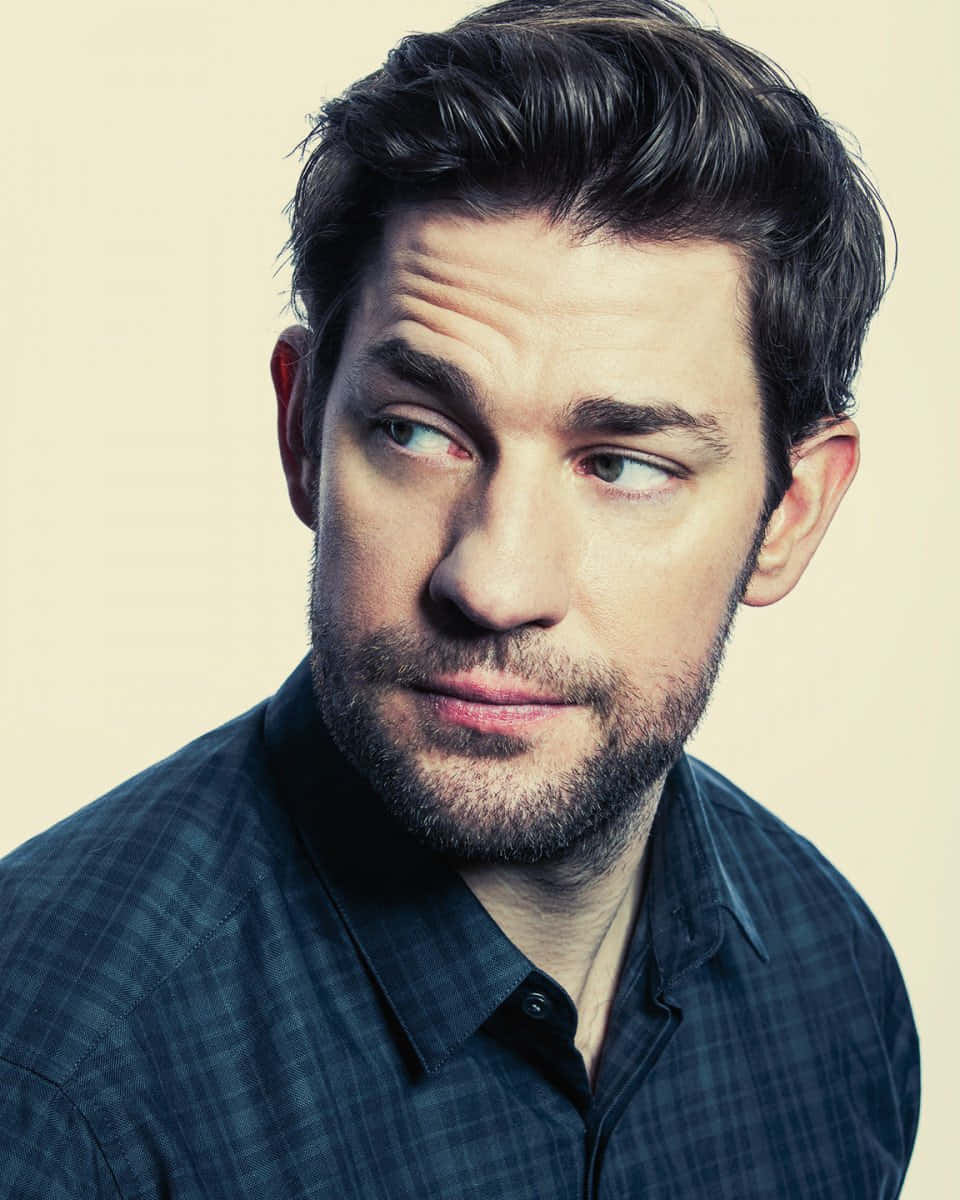 Captivating Portrait Shot Of Hollywood Actor John Krasinski