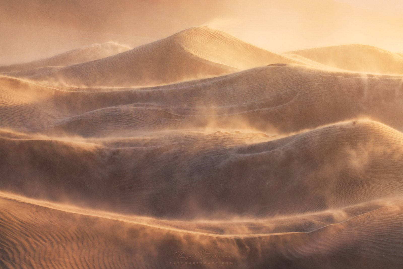 Captivating Sandstorm In Death Valley Background