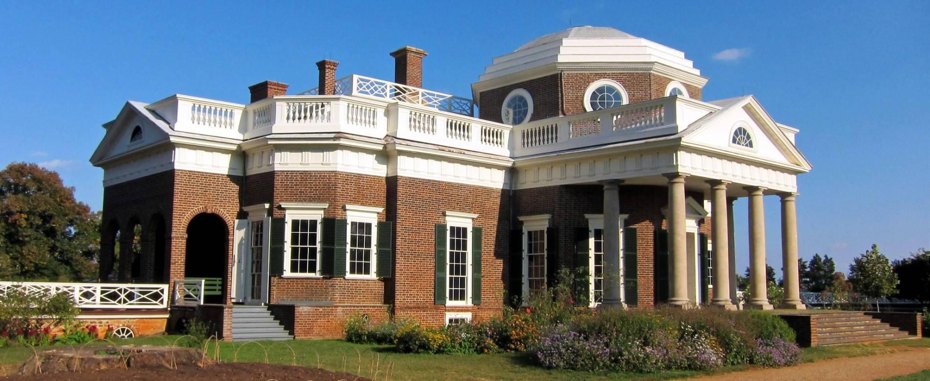 Captivating View Of Majestic White-topped Monticello