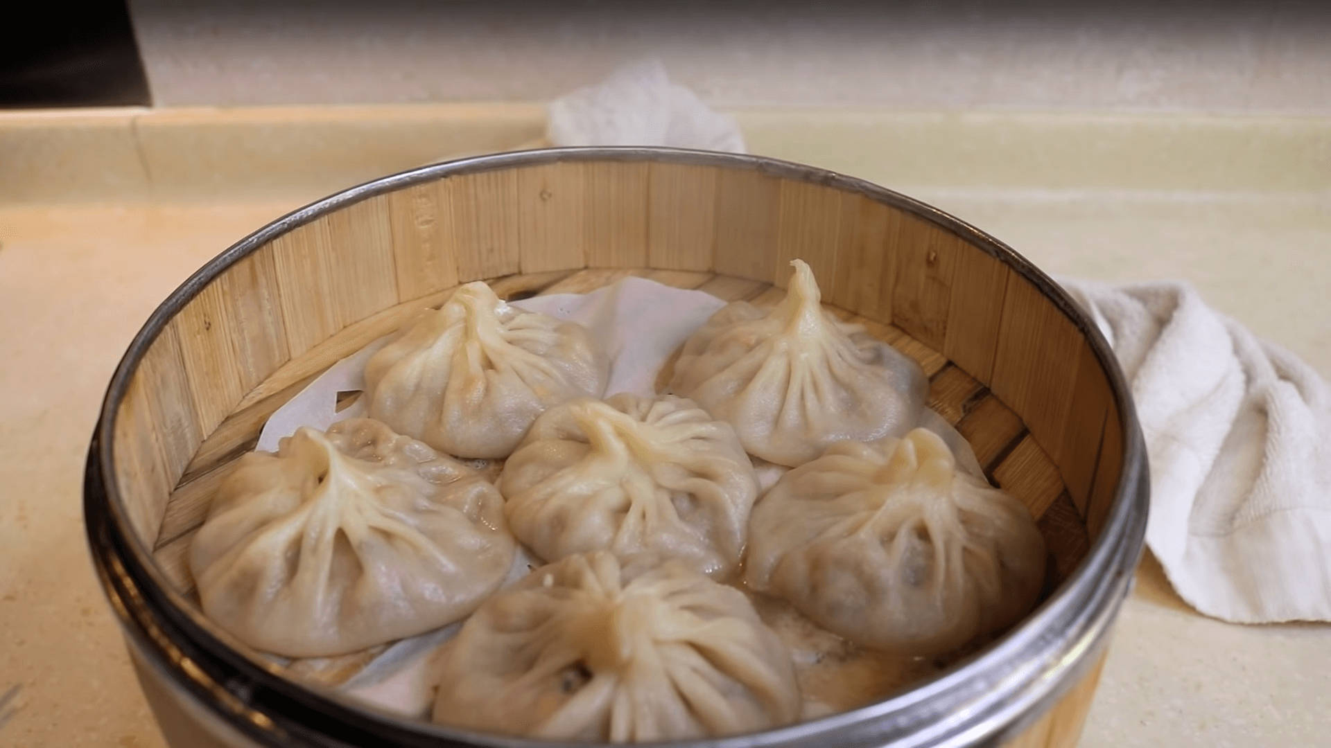 Captivating View Of Savoury Xiaolongbao